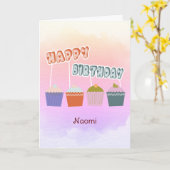 Happy Birthday Cupcakes on Watercolor Pink Custom Karte (Gelbe Blume)
