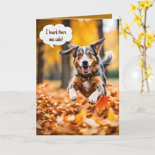 Happy Birthday Dog In Fall Leaves Karte (Gelbe Blume)