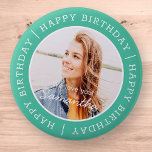 Happy Birthday Einfach Preppy Modern Custom Foto Button<br><div class="desc">Dieses einfache und moderne Design besteht aus Serifentypografie und fügt ein individuelles Foto hinzu.</div>
