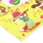 Happy Birthday Forest Friends Tischdecke (Schrägansicht)