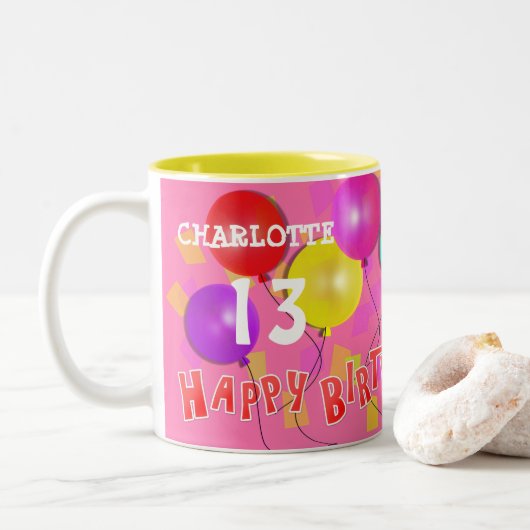 Happy Birthday Fun 13. Meilenstein Personalisiert Zweifarbige Tasse (Mit Donut)
