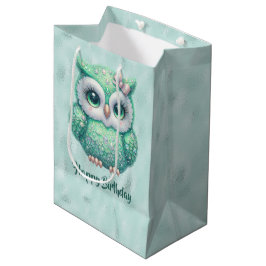 Happy Birthday Green Owl on Green Mittlere Geschenktüte