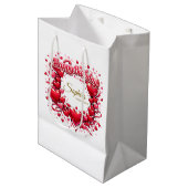 Happy Birthday Heart Frame , [Your Name]! (Custom) Mittlere Geschenktüte (Vorderseite Schrägansicht)
