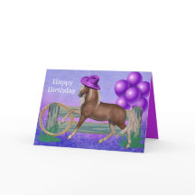 Happy Birthday Horse mit Lila Hut und Balloons