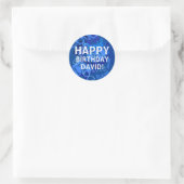 "Happy Birthday" (irgendein Name) Blau Runder Aufkleber (Tasche)