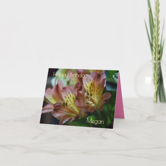 Happy Birthday Lilies Personalizable Geburtstagska Karte (Vorderseite)