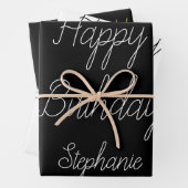 Happy Birthday Monogram Name Schwarz-weiß Gold Geschenkpapier Set (Beispiel)