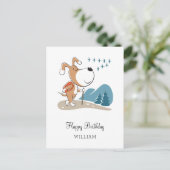 Happy Birthday Niedlich Hund Welpe Wanderung Wald Postkarte (Stehend Vorderseite)