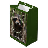 Happy Birthday Niedlich Raccoon Mittlere Geschenktüte (Vorderseite Schrägansicht)