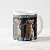 Happy Birthday Niedlich Singkatzen Jumbo-Tasse (Vorderseite Rechts)