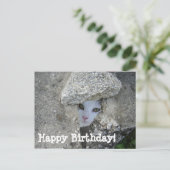 Happy Birthday Niedliche Katzenversteckung Postkarte (Stehend Vorderseite)