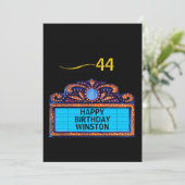 Happy Birthday on a Theater Marquee (Stehend Vorderseite)