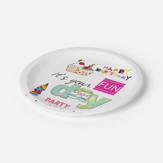 Happy Birthday Paper Tellers FUN Cupcake Pappteller (Schrägansicht)