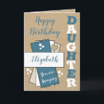 Happy Birthday phantastisch Daughter blau rustikal Karte<br><div class="desc">Herzlichen Glückwunsch zum Geburtstag phantastische Tochter. Fügen Sie ihren Namen und eine Nachricht hinzu. Entworfen in blau und weiß,  mit einem *Kraft-Hintergrund. *Real Kraft Karte wird nicht verwendet</div>
