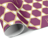 Happy Birthday Plum Star Pattern Personalisiert Geschenkpapier (Rolleneckpunkt)
