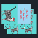 Happy Birthday Sie Cool Tabby Cat Mens Husband Geschenkpapier Set<br><div class="desc">Herzlichen Glückwunsch zum Geburtstag Sie Cool Tabby Cat Geburtstagskarte. Diese schöne Karte würde jeden Liebhaber von Katzen Anzug machen. Entworfen aus einer meiner originalen Tintenstift-Zeichnungen. Diese Karte wird sicher begeistert sein!</div>