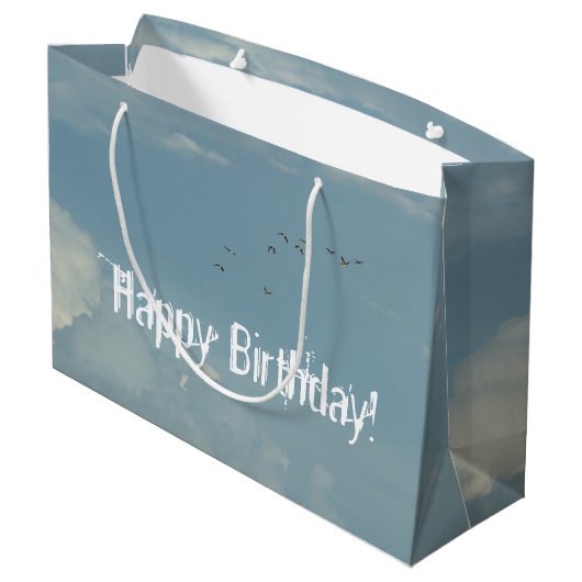 Happy Birthday Sky Große Geschenktüte (Rückseite Schrägansicht)