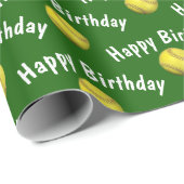 Happy Birthday Softballs auf Grün Geschenkpapier (Rolleneckpunkt)