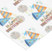 Happy Birthday Tablecloth Party Hats Tischdecke (Schrägansicht)