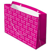 Happy Birthday White Script Name Hot Pink Große Geschenktüte (Rückseite Schrägansicht)
