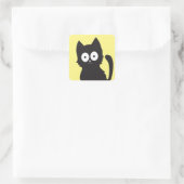 Happy Black Cat Silhouette auf Gelb Quadratischer Aufkleber (Tasche)