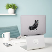 Happy Black Dog Sitting Aufkleber (Laptop auf Schreibtisch)