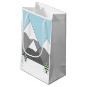 Happy Blackbird im Winter Landschaft singen Kleine Geschenktüte (Rückseite Schrägansicht)