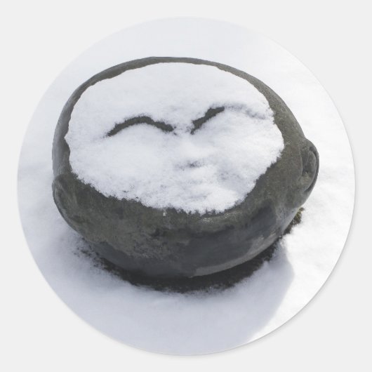 Happy Buddha mit schneegedämpft Runder Aufkleber (Vorderseite)