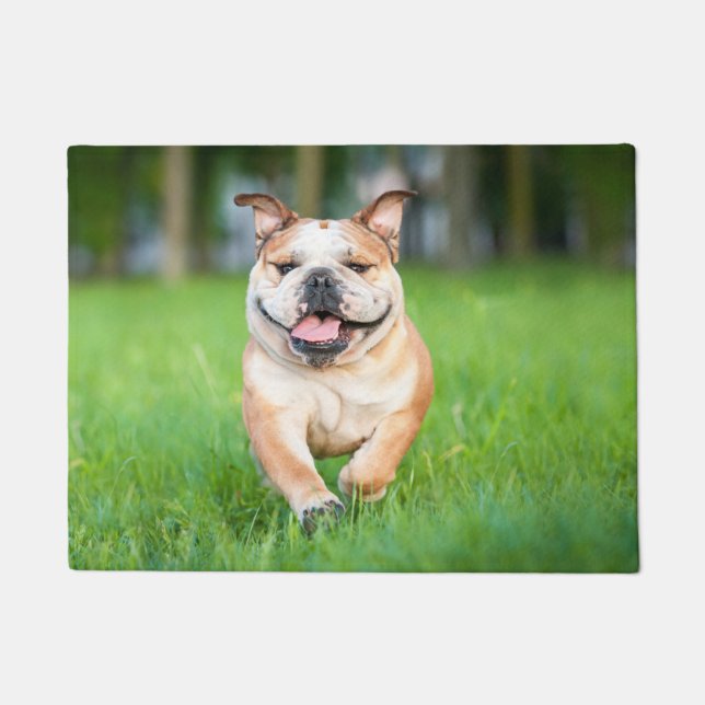 Happy Bulldog läuft Doormat Fußmatte (Vorderseite)