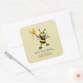 Happy Bumble Bee mit einem Scoop of Honey Quadratischer Aufkleber (Umschlag)