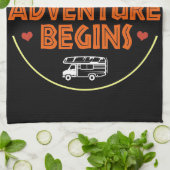 Happy Camper Camping Erlebnis beginnt Geschirrtuch (Gefaltet)