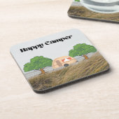 Happy Camper mit Camper und Bäumen auf dem Wasser Getränkeuntersetzer (Linke Seite)