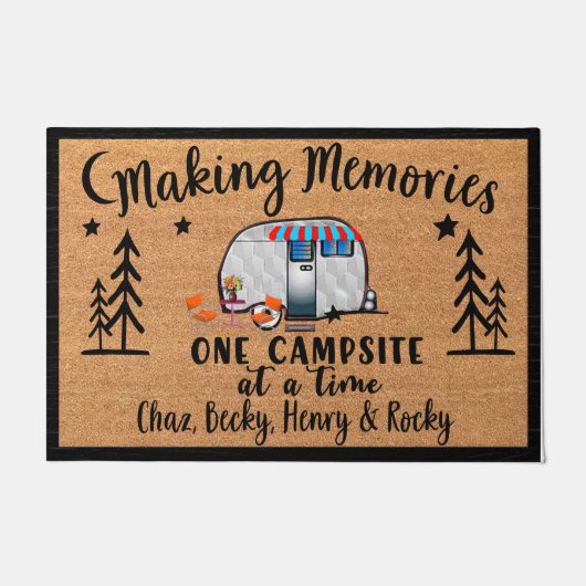 Happy Campers Doormat, Camping Lover Geschenk Fußmatte (Vorderseite)