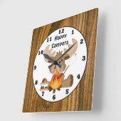 Happy Campers hat eine lustige Wanduhr (Winkel)