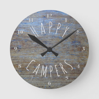 Happy Campers Rustic Camping | Netzanschluss Fun Runde Wanduhr
