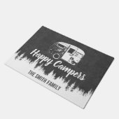 Happy Campers Rustic Chalkboard Familienname Fußmatte (Schrägansicht)