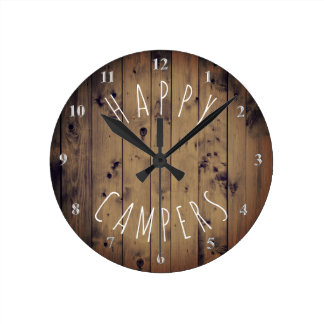 Happy Campers Rustic Wood | RV-Camping Runde Wanduhr