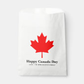 Happy Canada Day Custom Text mit rotem Ahornblatt Geschenktütchen (Vorderseite)