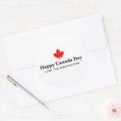 Happy Canada Day Custom Text mit rotem Ahornblatt Runder Aufkleber (Umschlag)