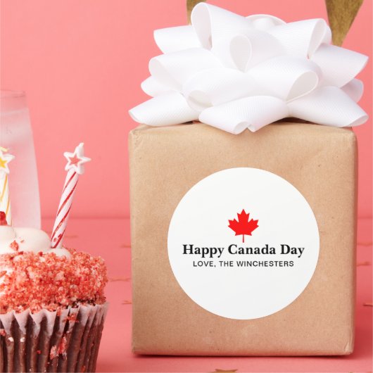 Happy Canada Day Custom Text mit rotem Ahornblatt Runder Aufkleber (Party)