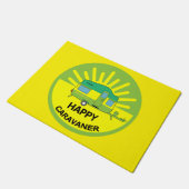 Happy Caravaner | Caravan Geschenke | Wohnwagen |  Fußmatte (Schrägansicht)