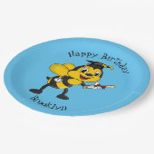 Happy Cartoon bee Abschluss Pappteller (Schrägansicht)