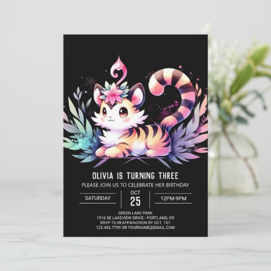 Happy Castle Tiger Birthday Einladung (Stehend Vorderseite)