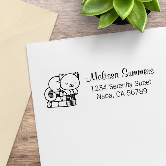 Happy Cat auf dem Stapel der Bücher Adresse Gummistempel