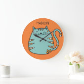 Happy Cat custom name & color wall clock Große Wanduhr (Zuhause)