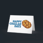 Happy Challah Days Hanukkah Chanukah Brot Loaf Feiertagskarte<br><div class="desc">Die Urlaubskarte bietet eine originelle Marker-Illustration eines Laib geflochtenen Stressprotts,  mit HAPPY CHALLAH DAYS in einem lustigen Schriftart. Perfekt um Hanukkah Grüße zu senden! Sehen Sie nicht,  wonach Sie suchen? Brauchen Sie Hilfe bei der Anpassung? Kontaktieren Sie Rebecca,  um etwas für Sie entworfen zu haben.</div>