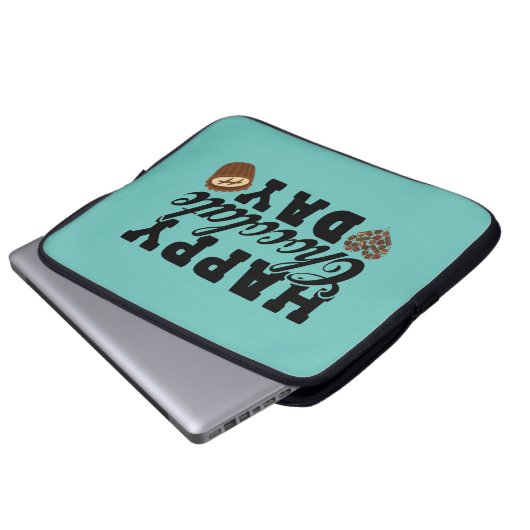 Happy Chocolate Day, Chocolate Lover's Joyful Laptopschutzhülle (Vorne Knopf)