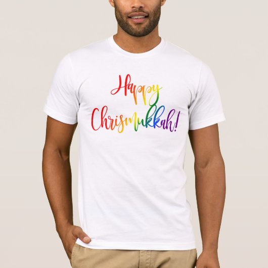 Happy Chrismukkah LGBT Rainbow Flag Typografie T-Shirt (Vorderseite)