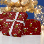 Happy Christmas Potato Deep Red Geschenkpapier<br><div class="desc">Wiederholen Sie das Muster einer glücklichen WeihnachtsKartoffel in einer Weihnachtsmannmütze. Tief roter Hintergrund mit weißen Schneeflocken.</div>