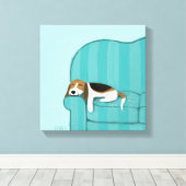 Happy Couch Beagle | Niedlicher Schlafhund | Pet A Leinwanddruck (Insitu (Holzboden))